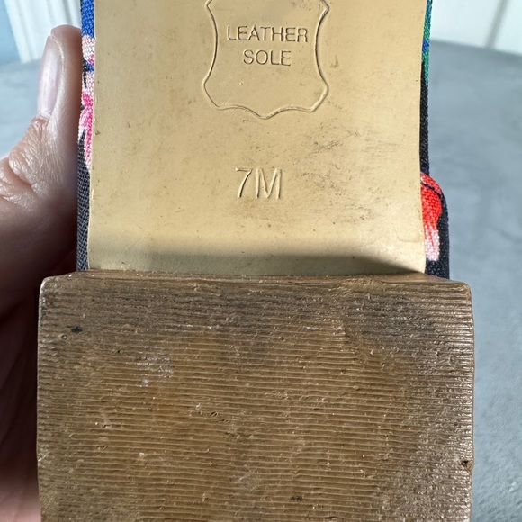 Talbots Edison Botanical Floral Pointed Toe Flats Womens Size 7 - Picture 8 of 8